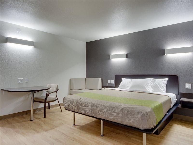 Candlewood Suites - Muskogee By Ihg Экстерьер фото